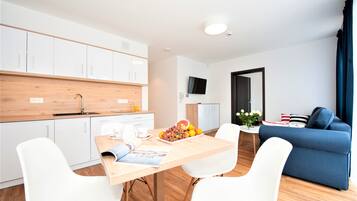Apartment, 1 Bedroom, Kitchenette | Desk, iron/ironing board, rollaway beds, free WiFi