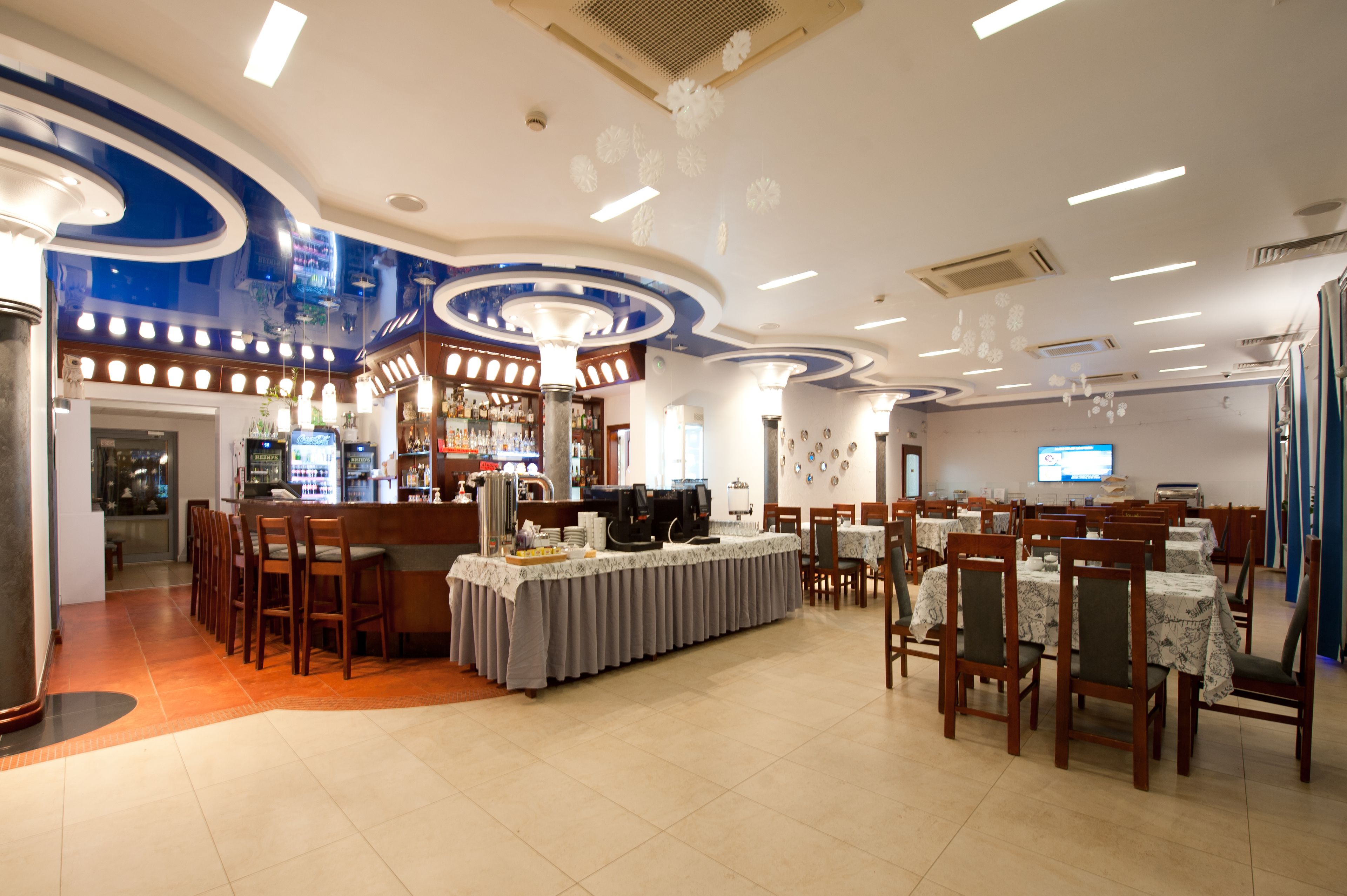 breakfast, lunch, dinner served; polish cuisine