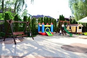 Children's play area - outdoor