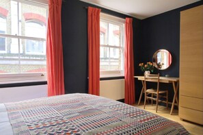 Apartment, 2 Bedrooms | Living area