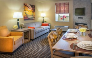 Flat-screen TV, fireplace, DVD player