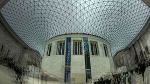 A large, circular building with a glass dome ceiling and columns. - The London Agent Fitzrovia Studio 3 (London)
