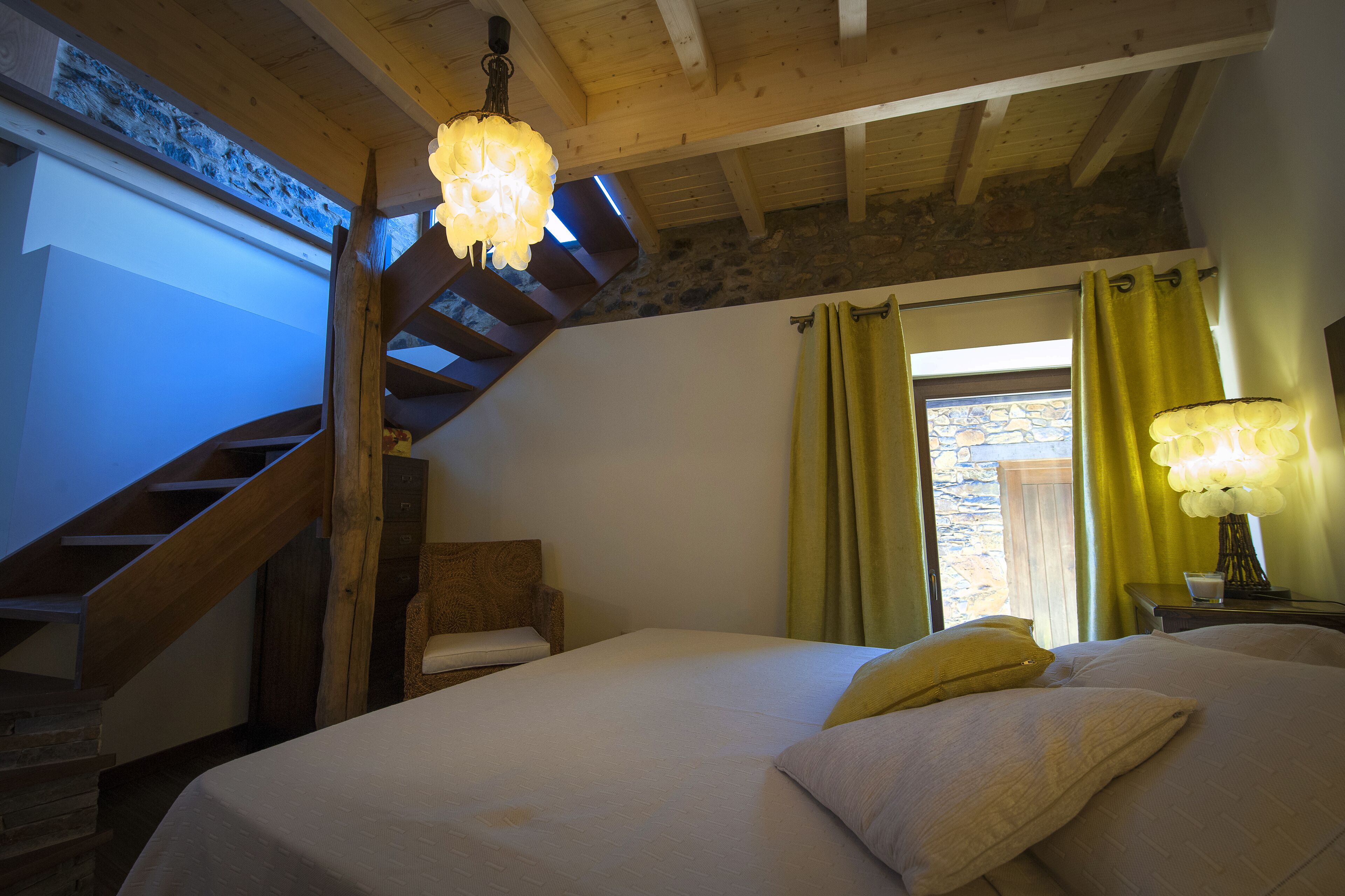 Maison Exclusive, 1 grand lit, vue montagne | Décoration personnalisée, rideaux occultants, chambres insonorisées