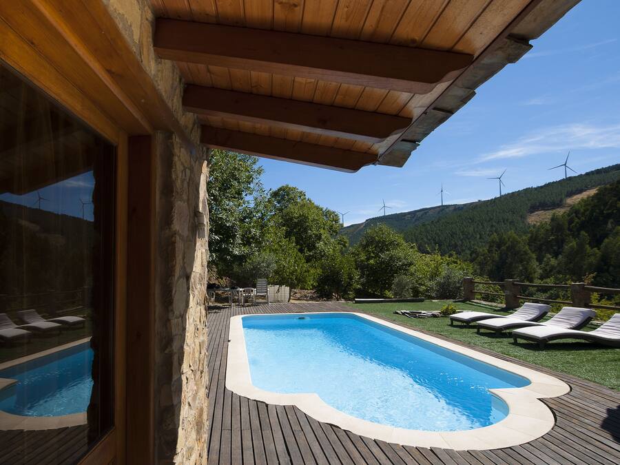 2 outdoor pools, pool umbrellas, sun loungers