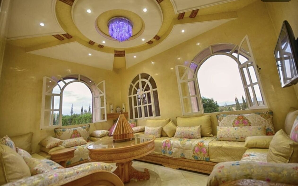 Comfort Villa, 4 Bedrooms | Living area | 50-inch flat-screen TV with satellite channels, TV