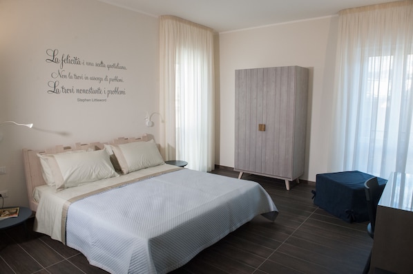 Superior Double Room, 1 Katil Raja (King), Private Bathroom, City View