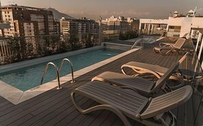 Seasonal outdoor pool - District Apart (Santiago)