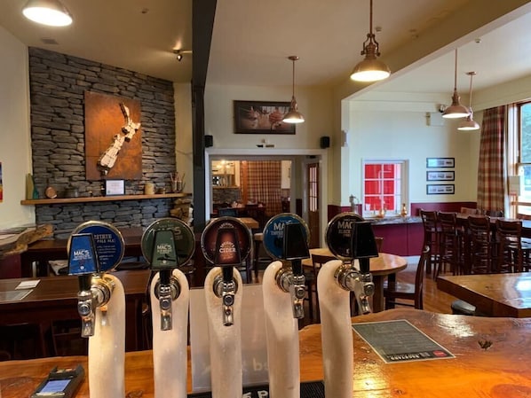 Bar (on property) - The Brown Pub (Methven)