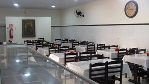 Free daily buffet breakfast  - Hotel Estação da Fé (Aparecida)