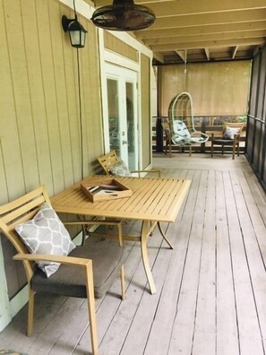 Condo, 2 habitaciones | Restaurante al aire libre