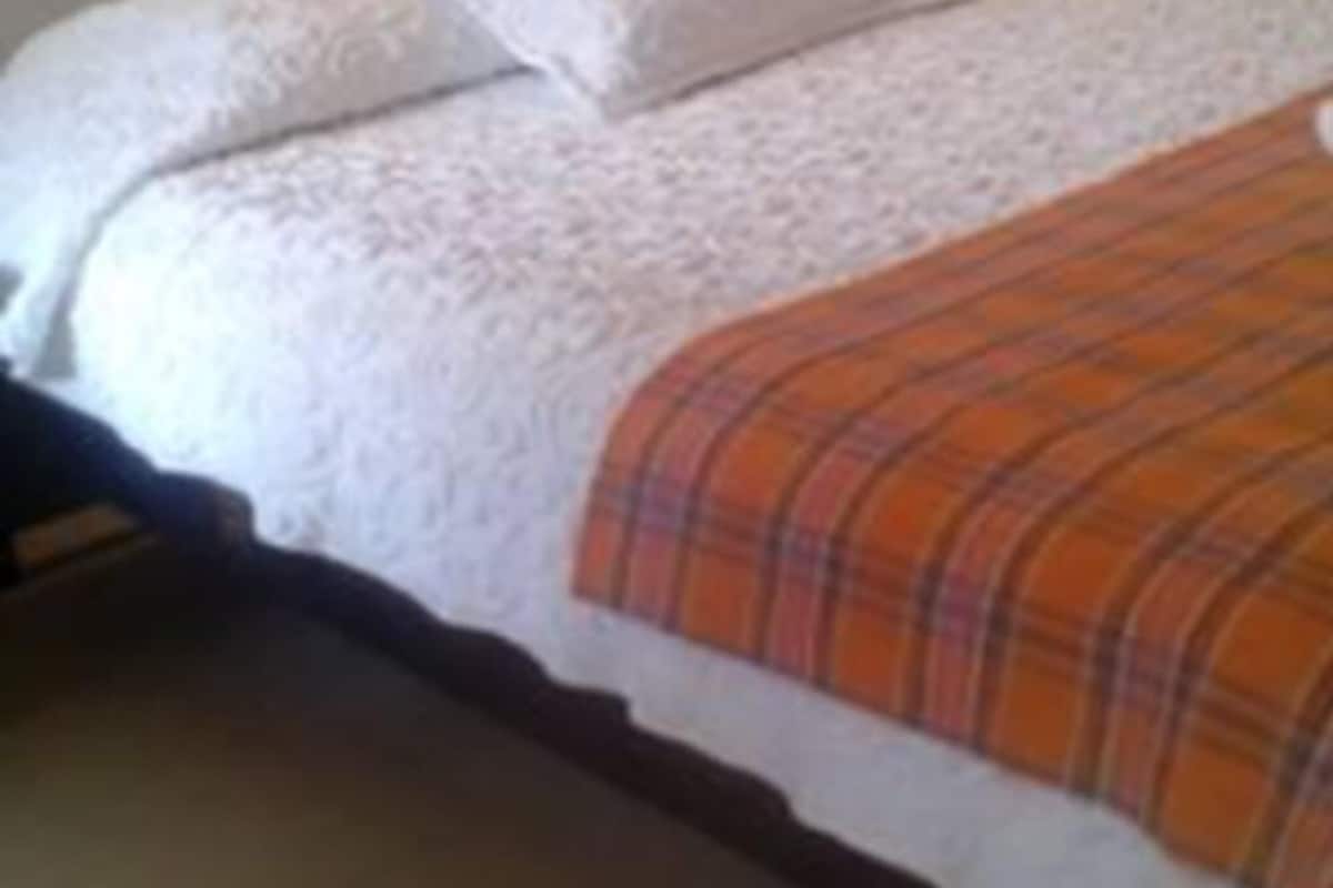Tabla de planchar con plancha y wifi gratis 