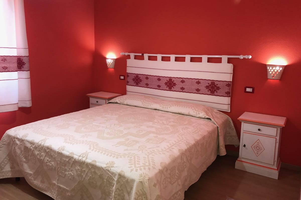 Habitación doble panorámica, 1 cama King size, para no fumadores | Ropa de cama de alta calidad, minibar, escritorio y insonorización