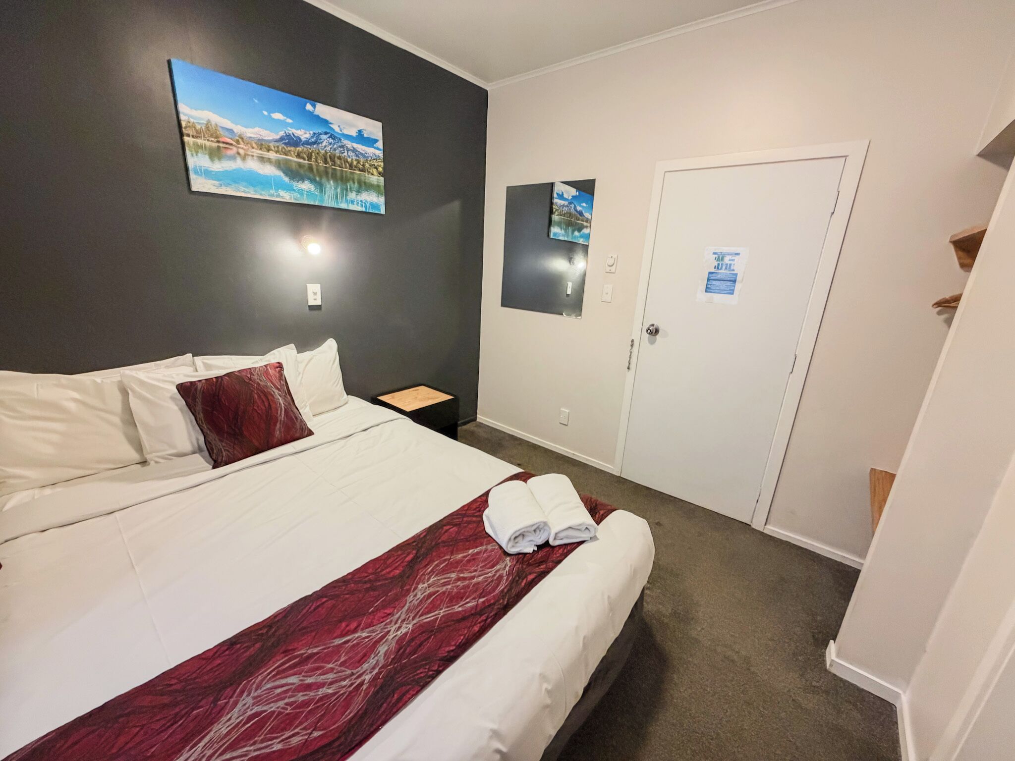 Økonomi-dobbeltrom | Sengetøy av topp kvalitet, wi-fi (inkludert) og sengetøy