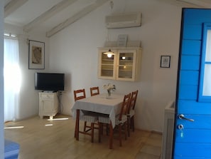 A2 - Apartment with Balcony | Pemandangan dari kamar