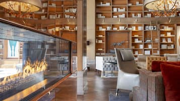 3 bares o lounges, bar de cocteles, lounge en el lobby