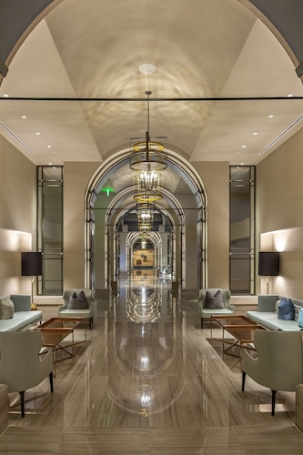 Omni Louisville Hotel