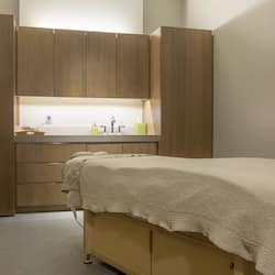Sauna, body treatments, aromatherapy, hot stone massages