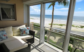 Condo, 1 quarto | Área de estar