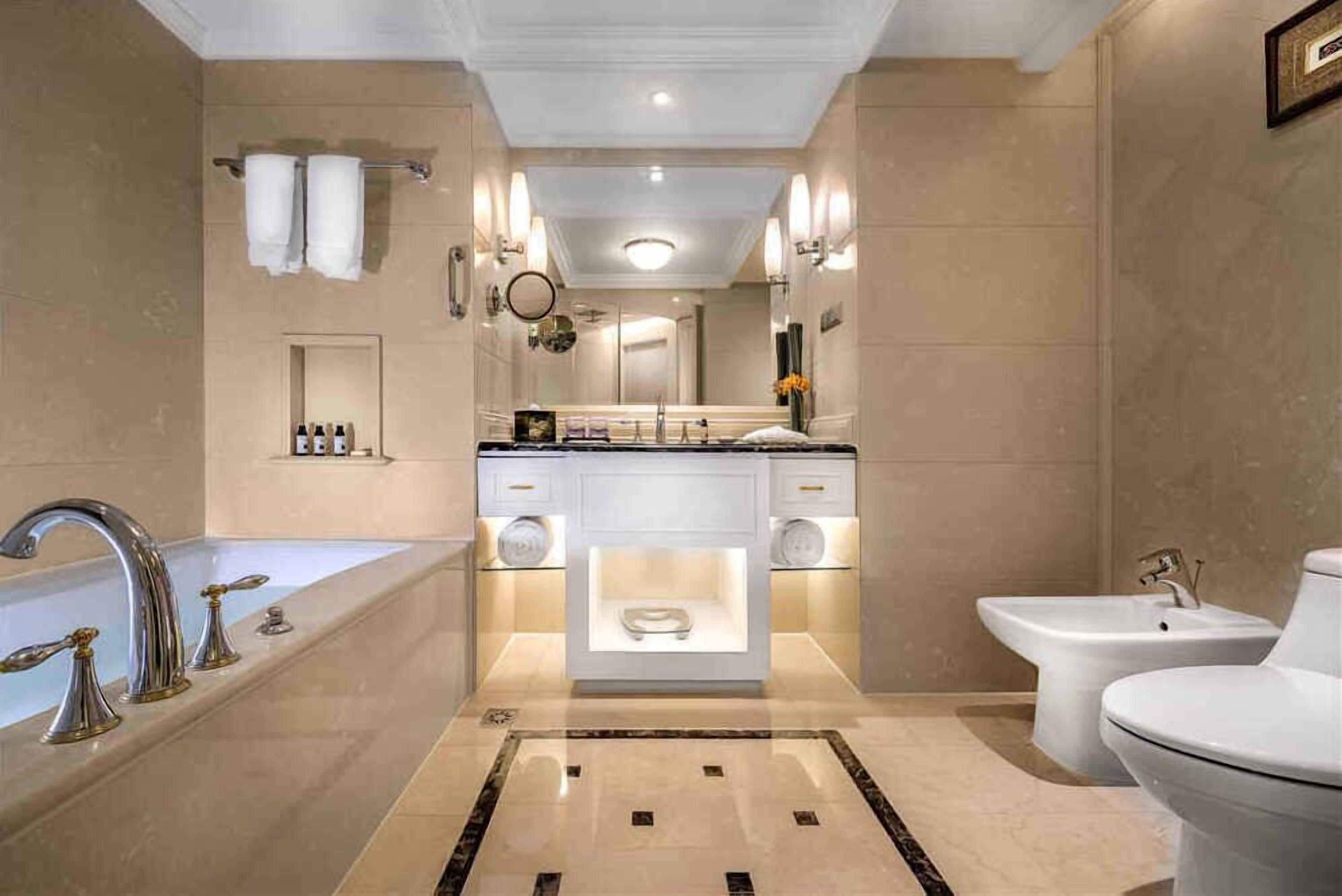 premier double room | bathroom | free toiletries, hair dryer, bathrobes, slippers