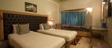 Premium bedding, in-room safe, desk, rollaway beds