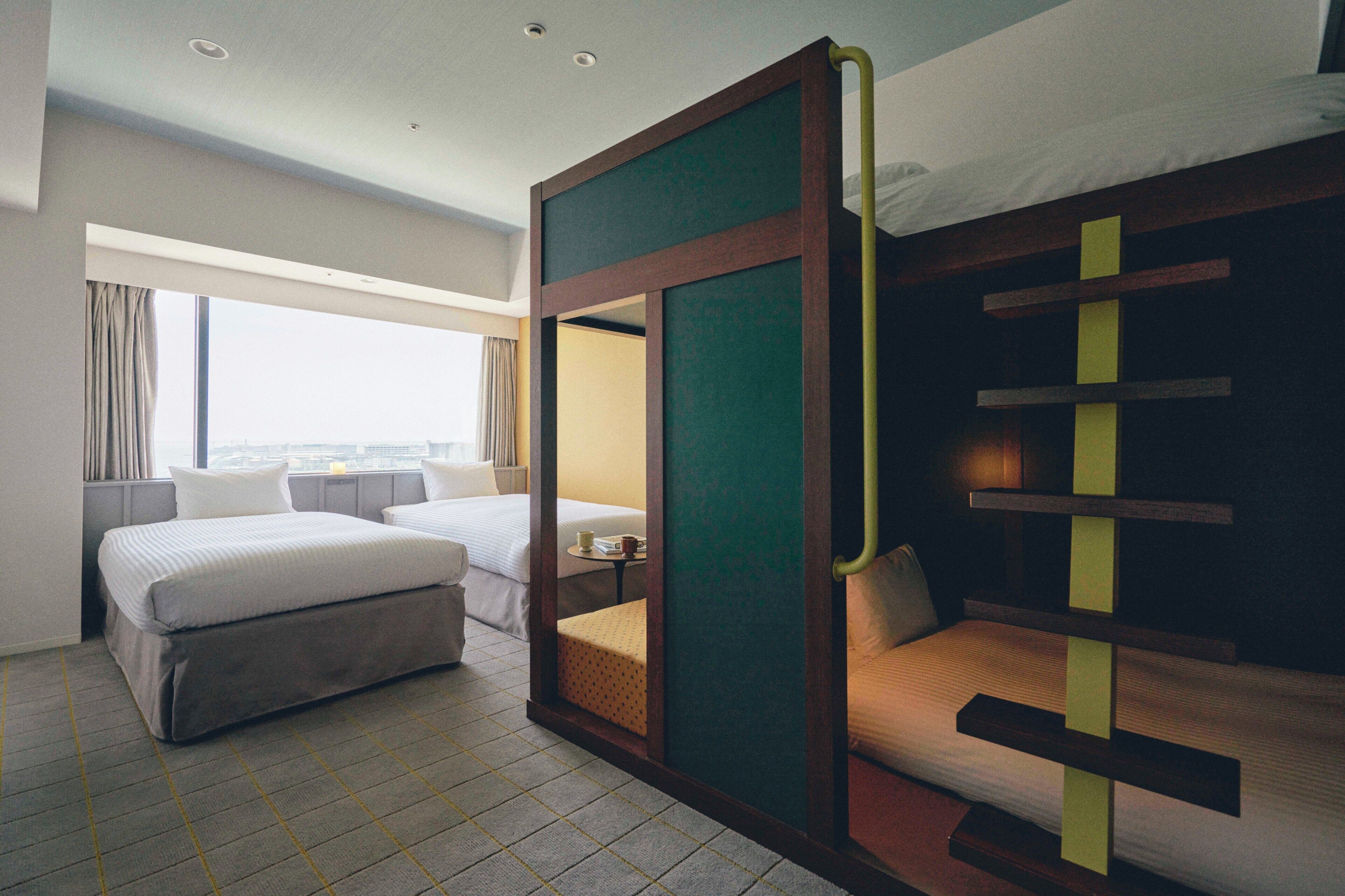 Premium bedding, in-room safe, blackout drapes, WiFi (free)