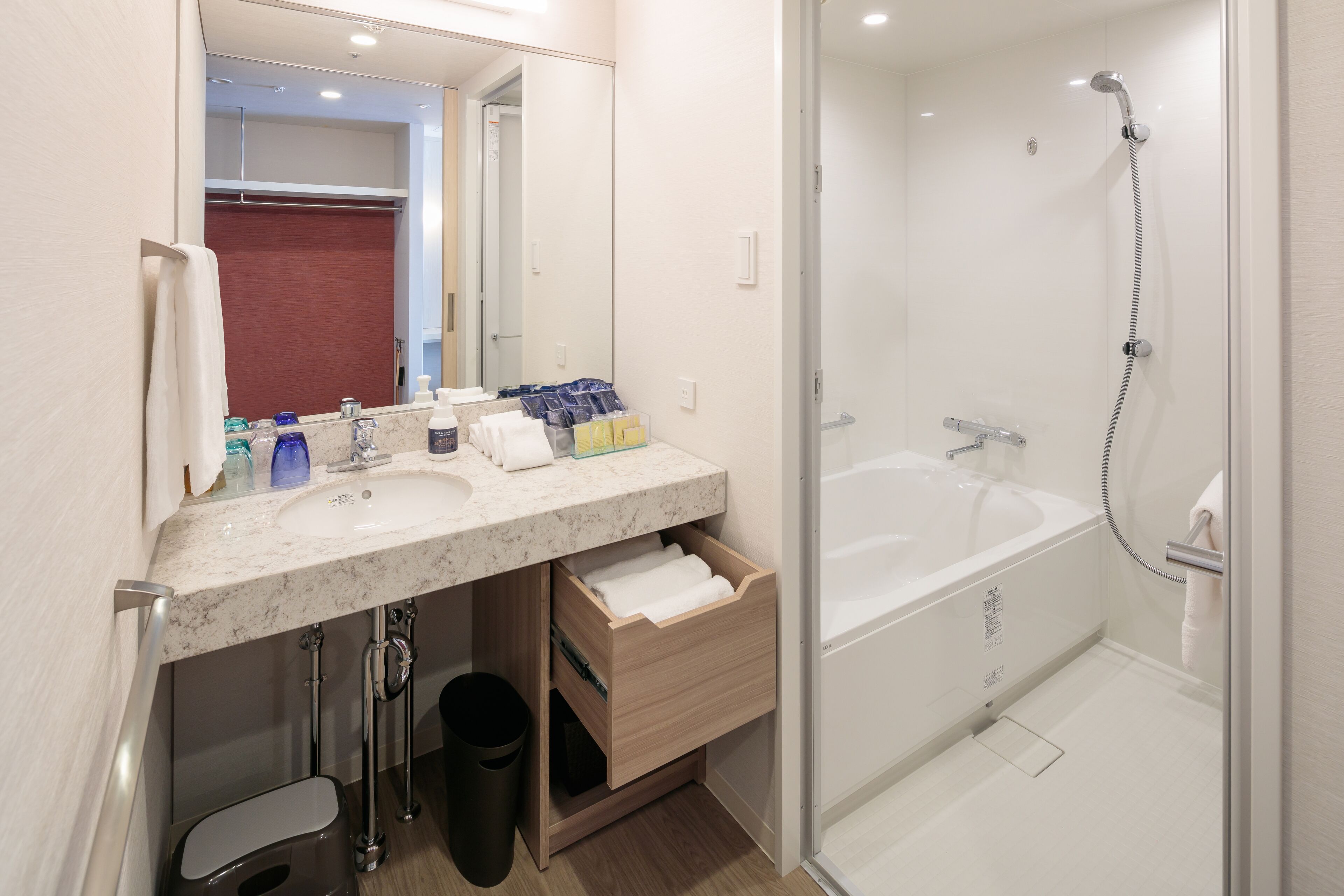 premium bedding, in-room safe, blackout curtains, free wifi