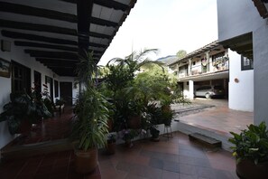 Interior entrance - Hospederia La Fuente (Villa de Leyva)