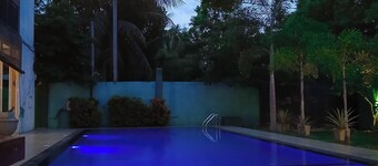 Yala 黃金野生酒店