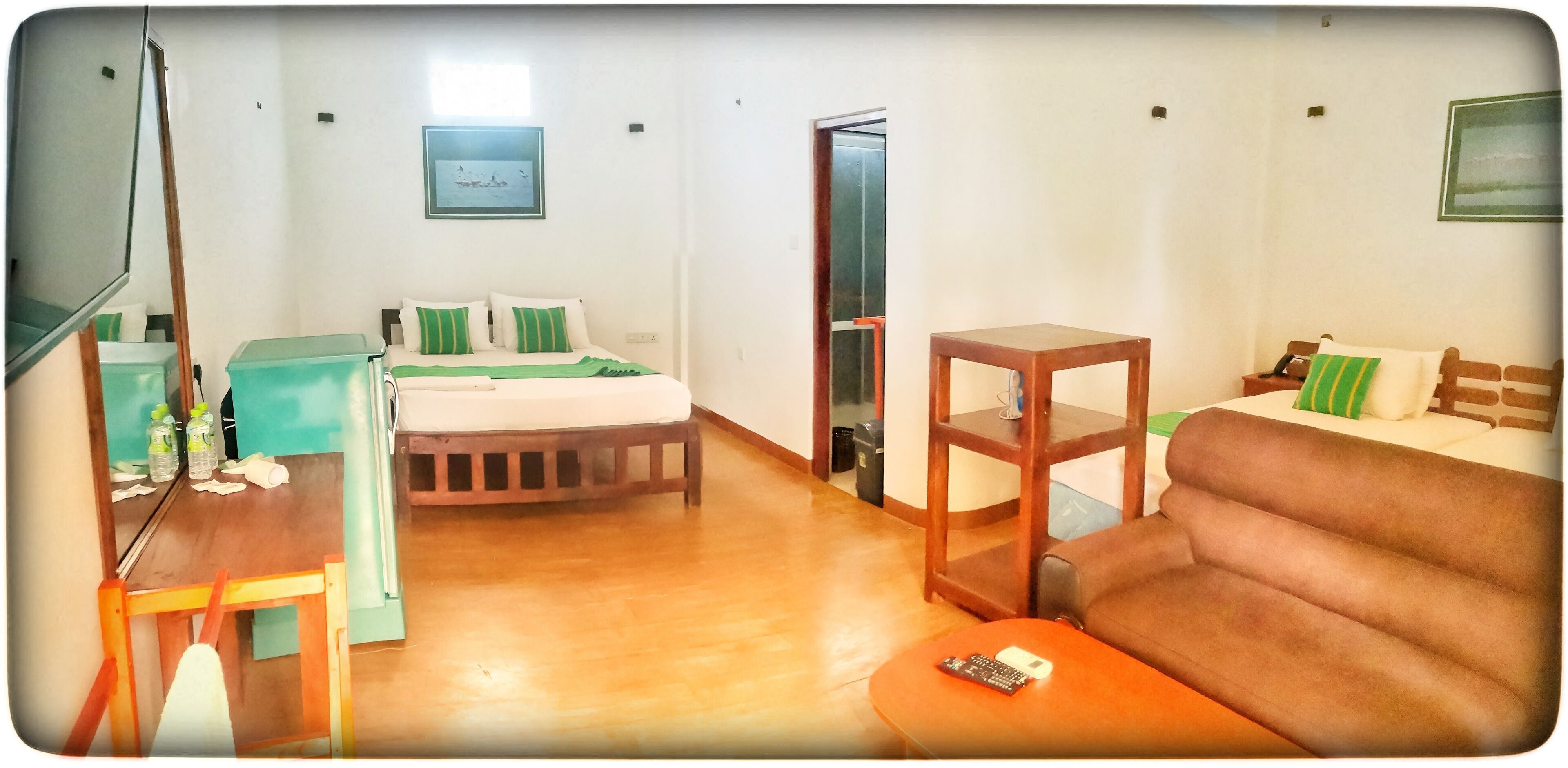 1 quarto, edredons de pluma, camas Select Comfort, frigobar