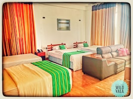 1 habitación, cubrecamas, colchones Select Comfort y minibar