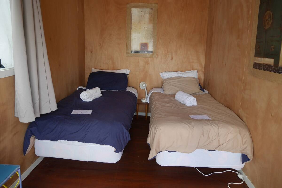 Cabane, 2 lits une place