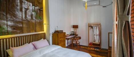 Desk, blackout drapes, free WiFi