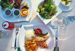 Desayuno buffet incluido todos los días