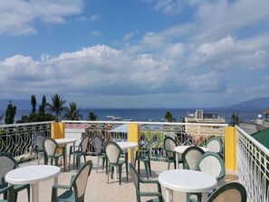 Pool views - Sabang Oasis Resort (Puerto Galera)