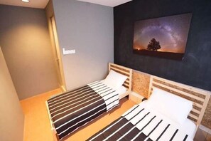 Strykejern/-brett, wi-fi (inkludert) og sengetøy