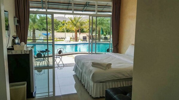 Standard Pool View Room