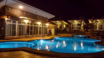 Outdoor pool, pool umbrellas, sun loungers