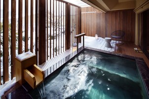 Caja de seguridad en la habitación, escritorio y wifi gratis 