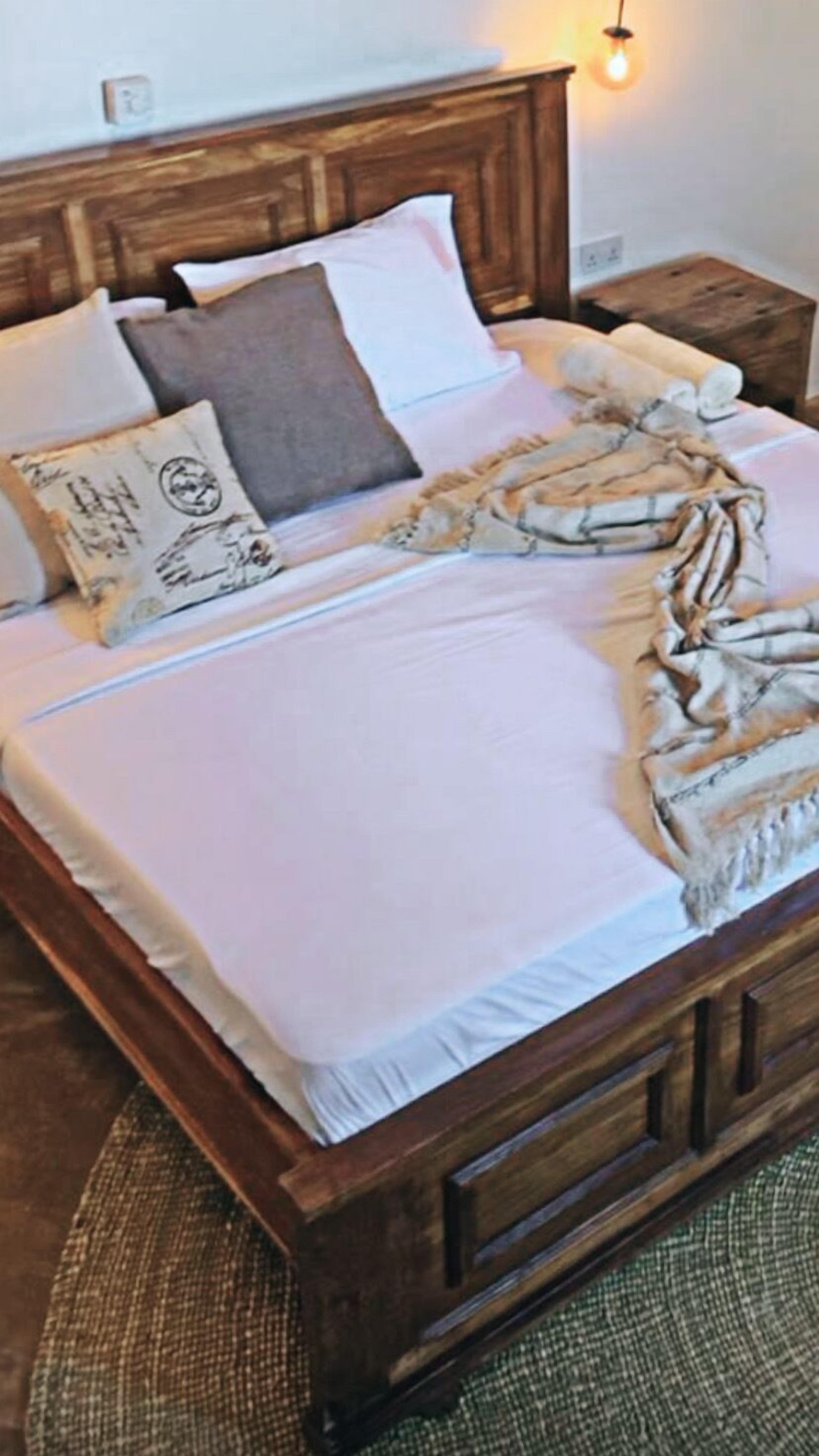 基本客房 | 客房內保險箱、免費無線上網、床單