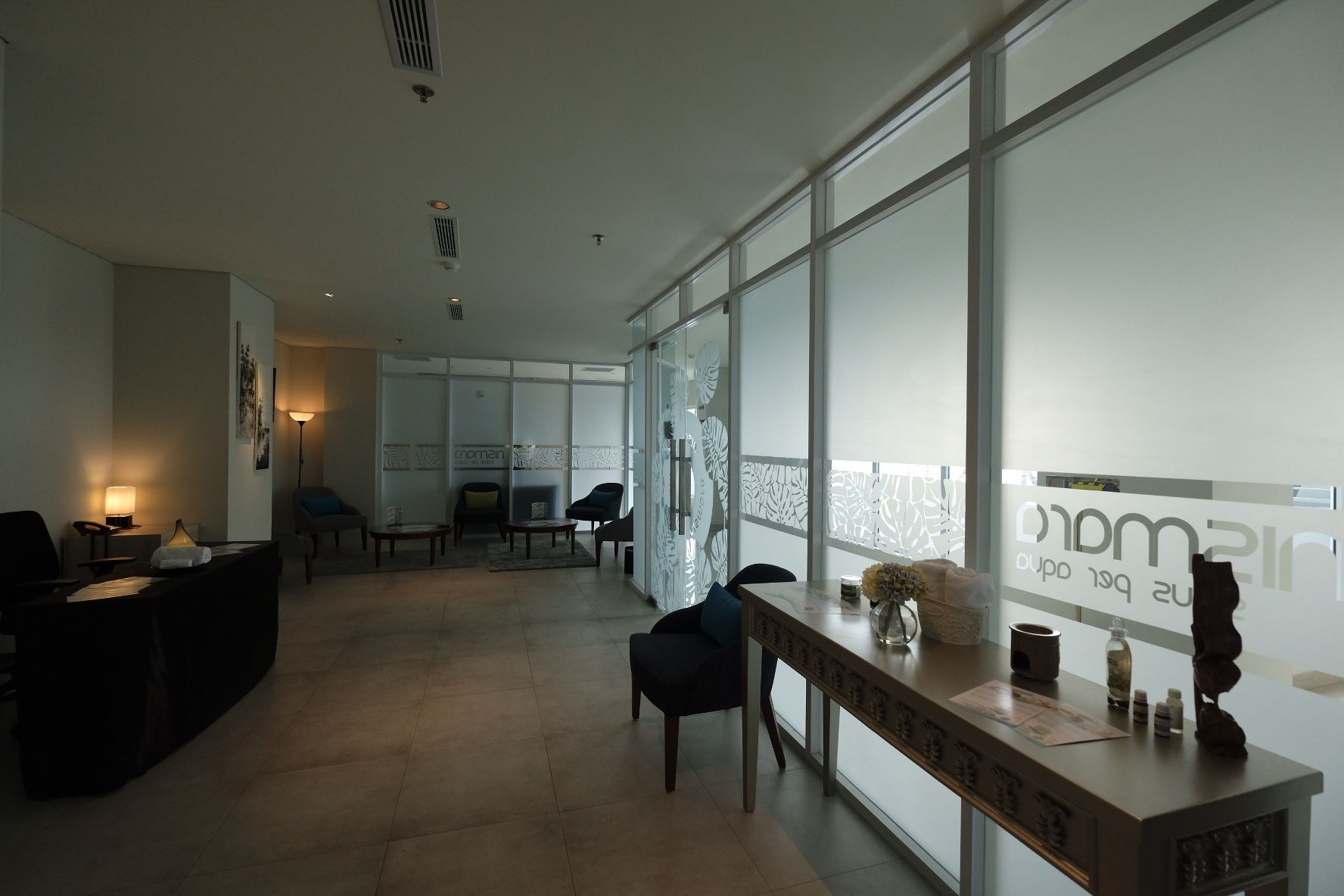 couples treatment room(s), body treatments, aromatherapy, body scrubs