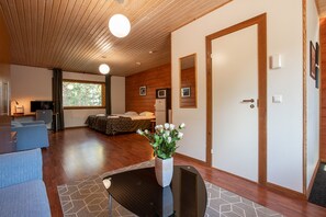 Sea Deluxe Twin Room 