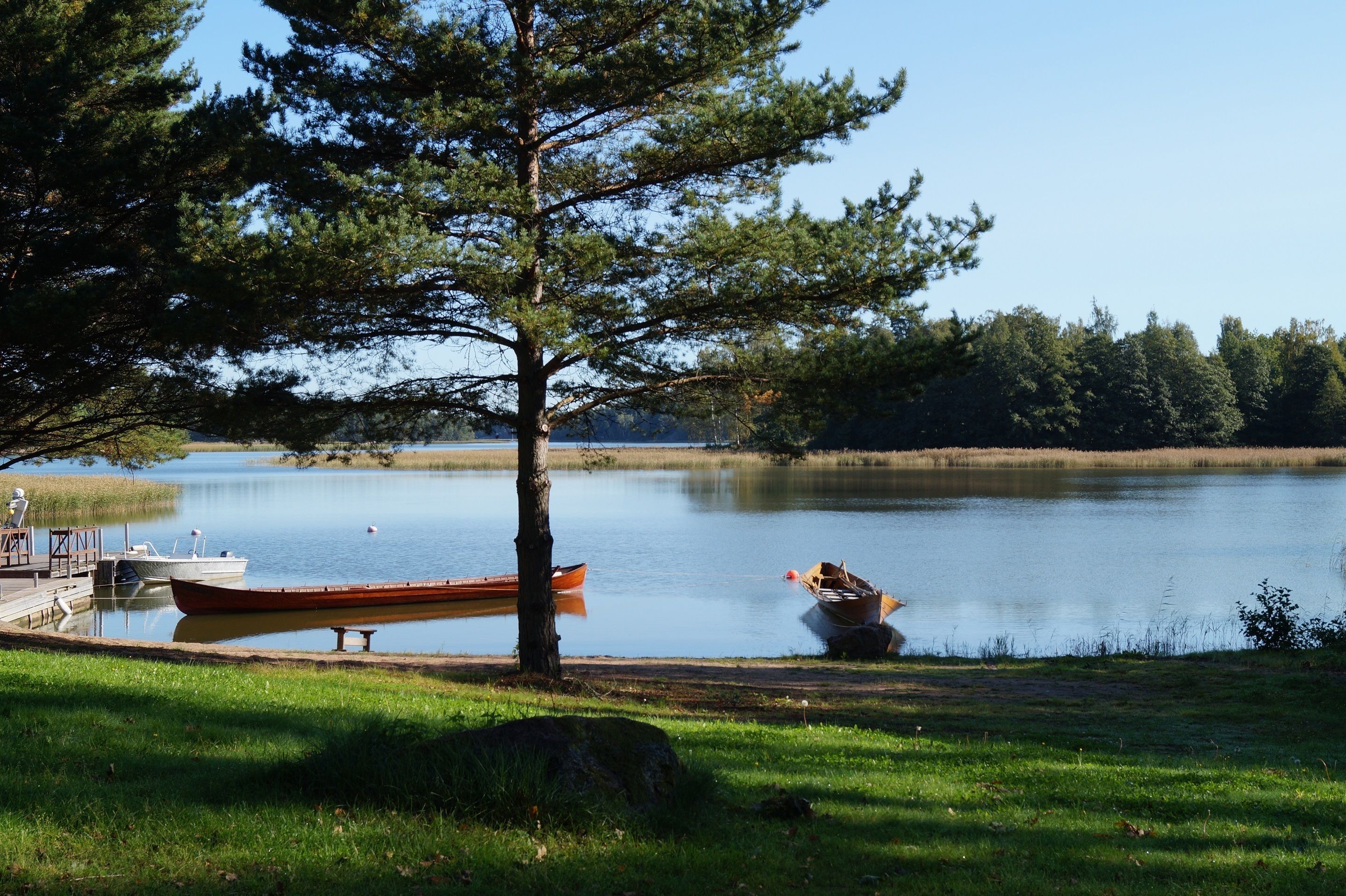 Rannalla, kajakkimelontamahdollisuus