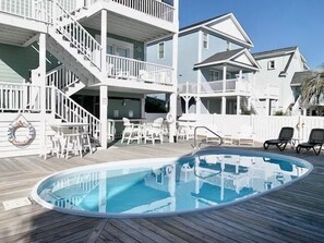 House, 4 Bedrooms | Pool