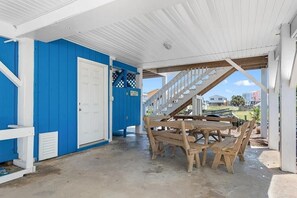 House, 3 Bedrooms | Outdoor dining