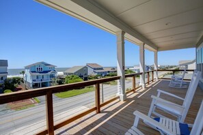 House, 5 Bedrooms | Property grounds - Absolute Paradise 5 Bedroom Home by RedAwning (Supply)