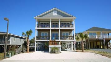 House, 4 Bedrooms | Exterior