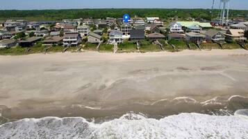 House, 4 Bedrooms | Beach