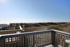 Property grounds - NC 12 56821-10 Condo (Hatteras)