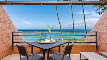Condo, 1 Bedroom | Outdoor dining