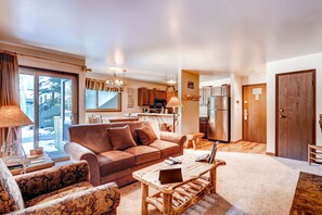 Condo, 1 Bedroom | Living area | Flat-screen TV, fireplace, DVD player - Flying Dutchman 1210 (Keystone)